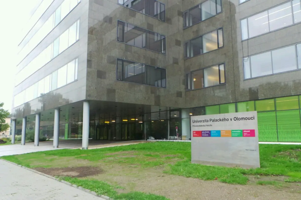 Univerzita Palackého v Olomouci - Přírodovědecká fakulta
